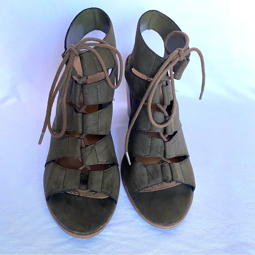 Soda brand | Heels | Size 9 Women’s |